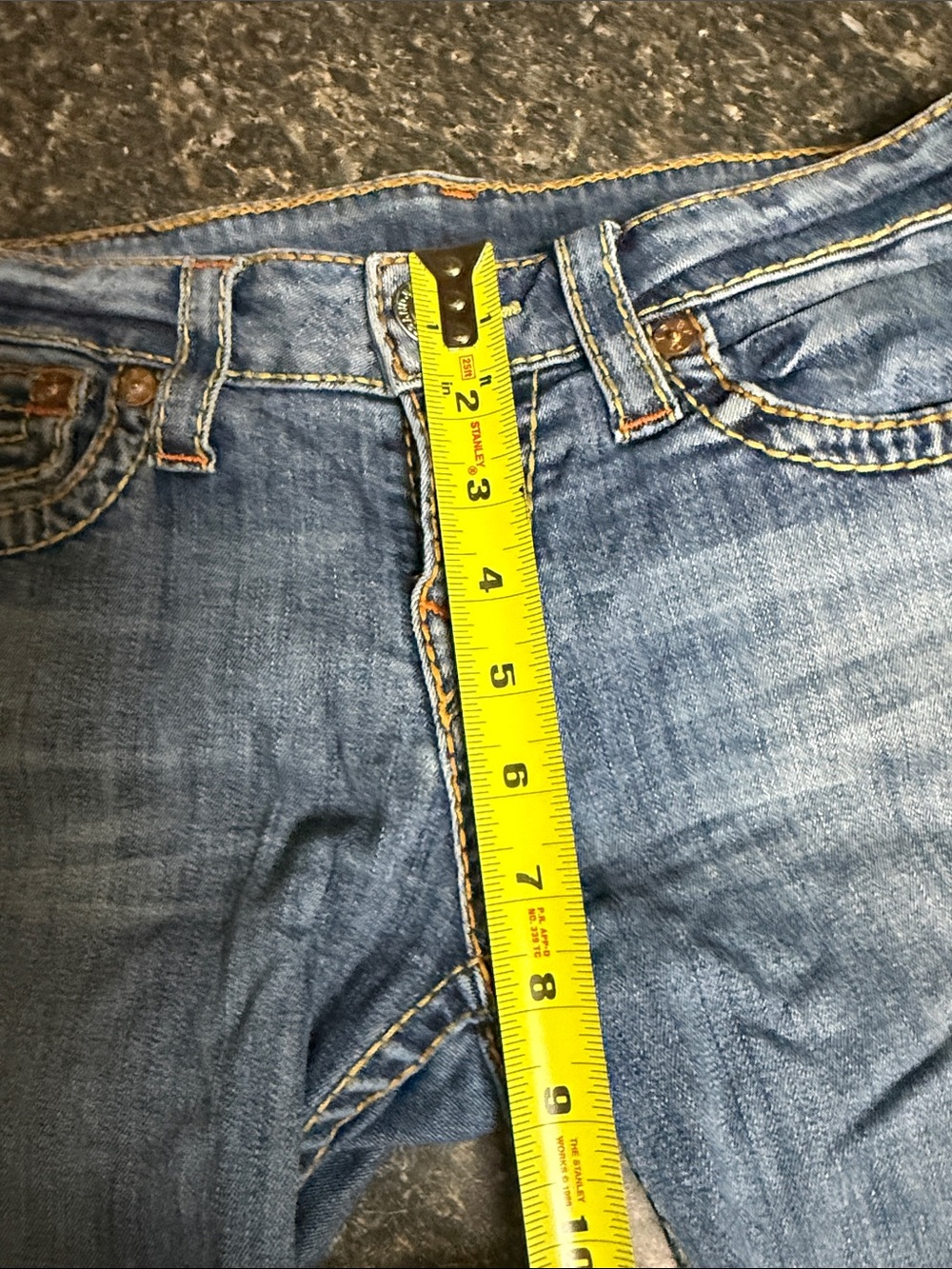 True Religion Women's Medium Blue Capri Jeans with Contrast Stitching - Picture 9 of 13